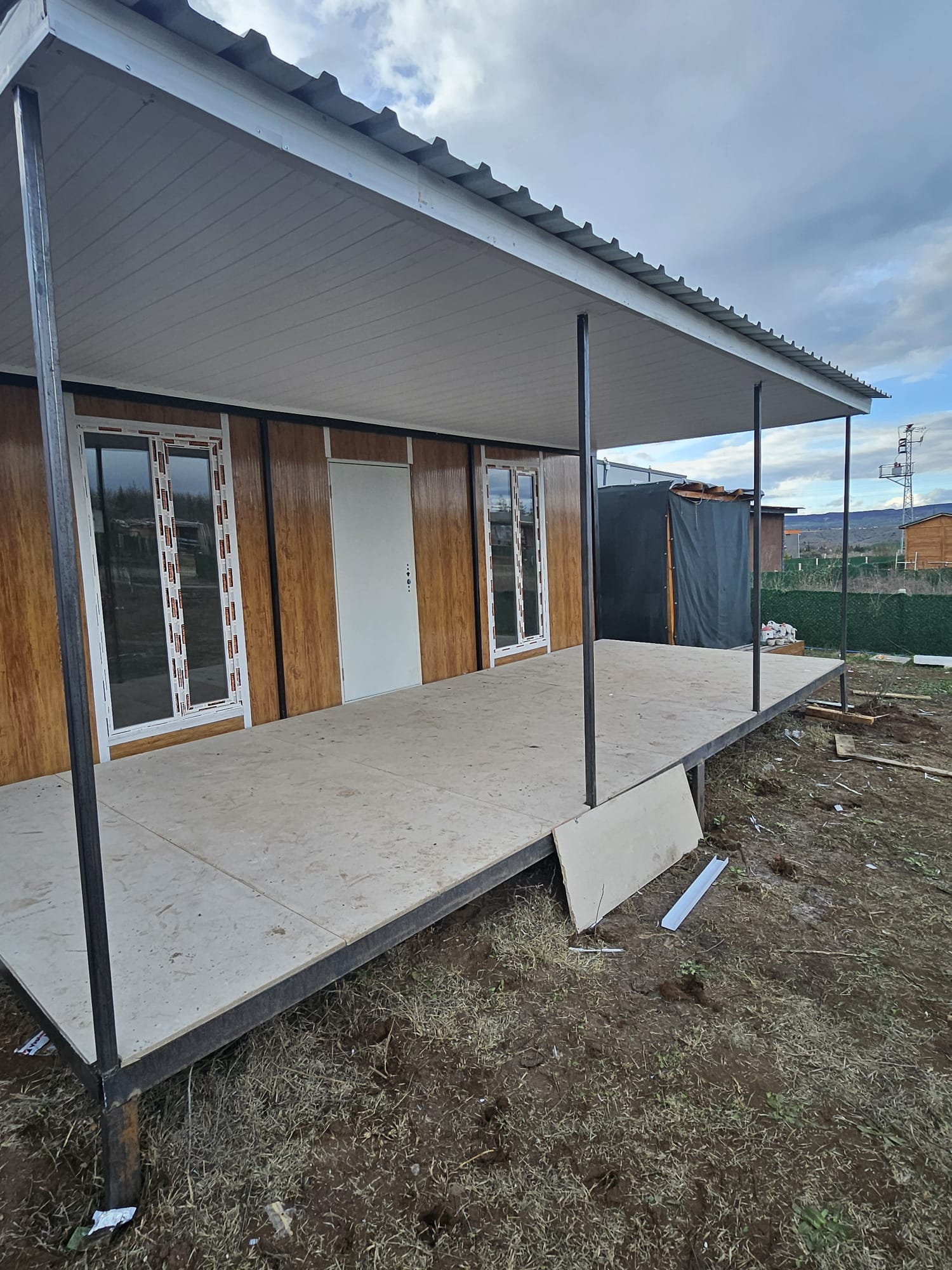 Verandalı Konteyner 42 m kare - Ana Resim